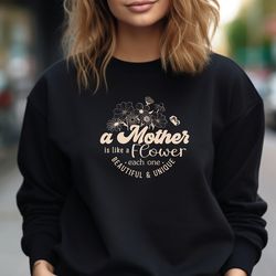 Mother Flowers Sweatshirt, Retro Mother's Day Shirt, Mommy Hoodie, Minimalist Mom Shirt, Mom Life Tshirt, Beautifull Mom