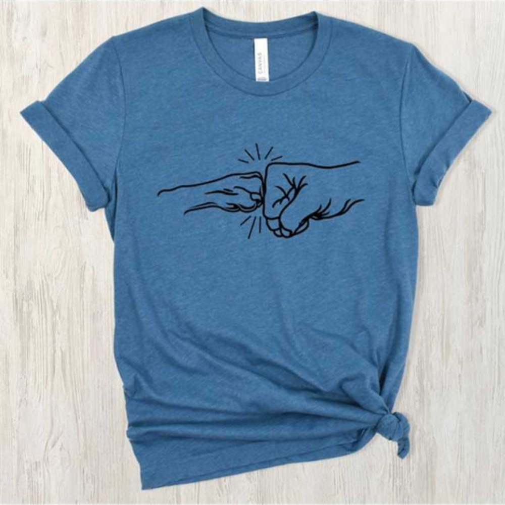 MR41020231425doghumanfistbumpshirtfistbumpanddogpawshirtdogimage1jpg