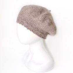 Hand-Knitted Alpaca Wool Women's Beret: Warmth and Style in Soft Alpaca Yarn - Knitwear for Winter Chic and Elegance.