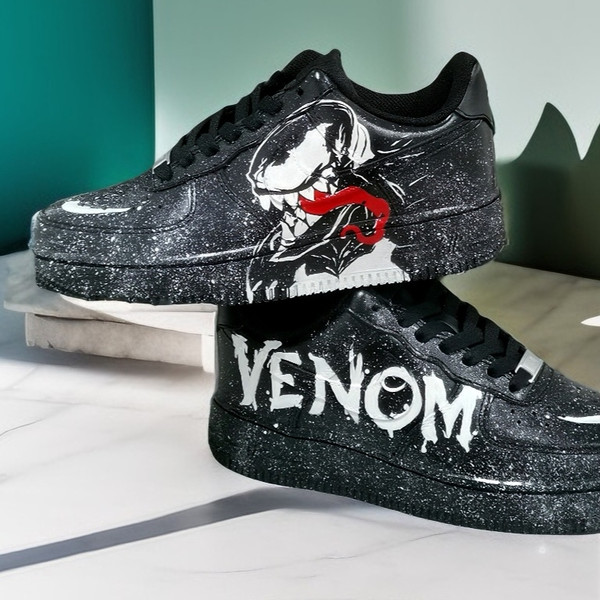 custom- sneakers- nike-air-force1- man -black- shoes- hand painted- venom- wearable- art 4.jpg