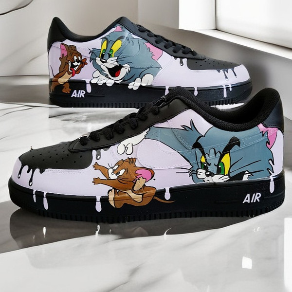 unisex custom shoes  Tom and Jerry art customized luxury sexy white black sneakers shoes personalized gift1.jpg