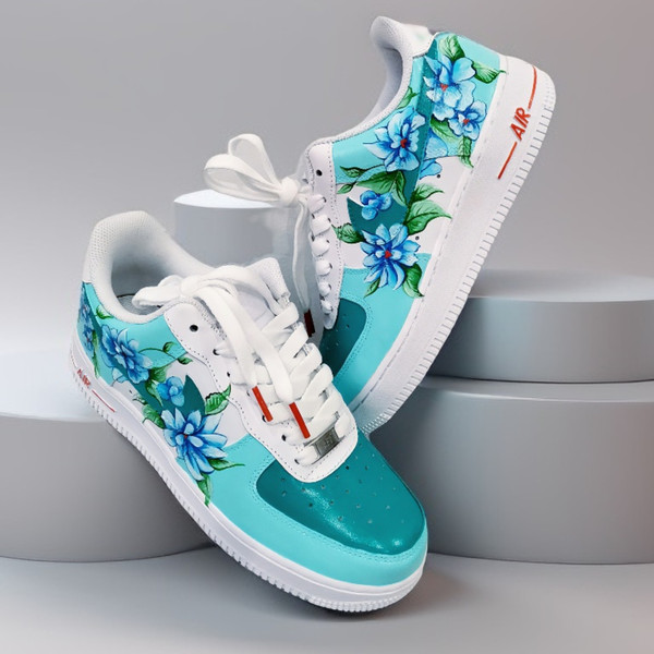 custom- shoes- nike- air- force- white- woman- luxury- customization- sneakers- flowers- art .jpg