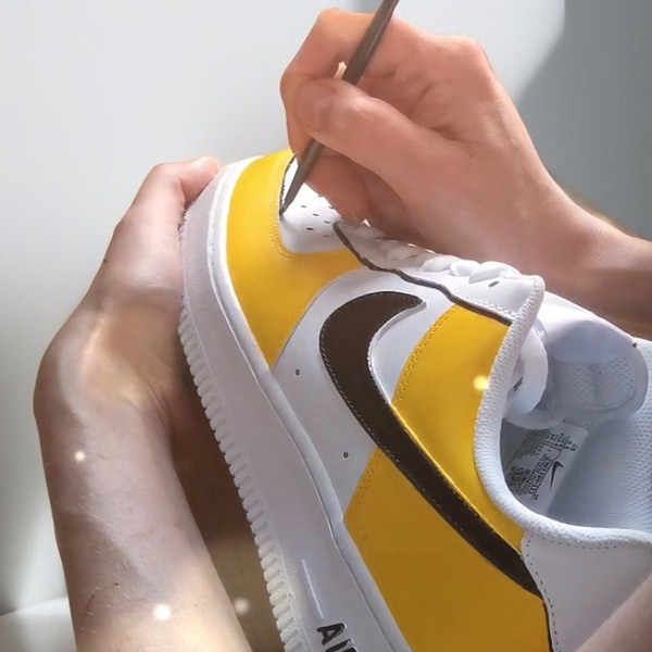 custom shoes nike air force 1 luxury sexy gift white black yellow leather buty sneakers personalized gifts customization BBC1  6.jpg