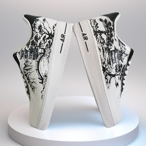 man- custom- shoes- nike- air- force- sneakers- white- black- japan- art 5.jpg