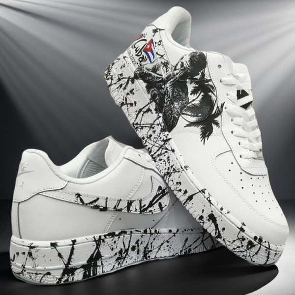man- custom- shoes- nike- air- force- sneakers- white- black- art 4.jpg