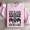 This Is What An Awesome Mom Looks Like Sweatshirt 1