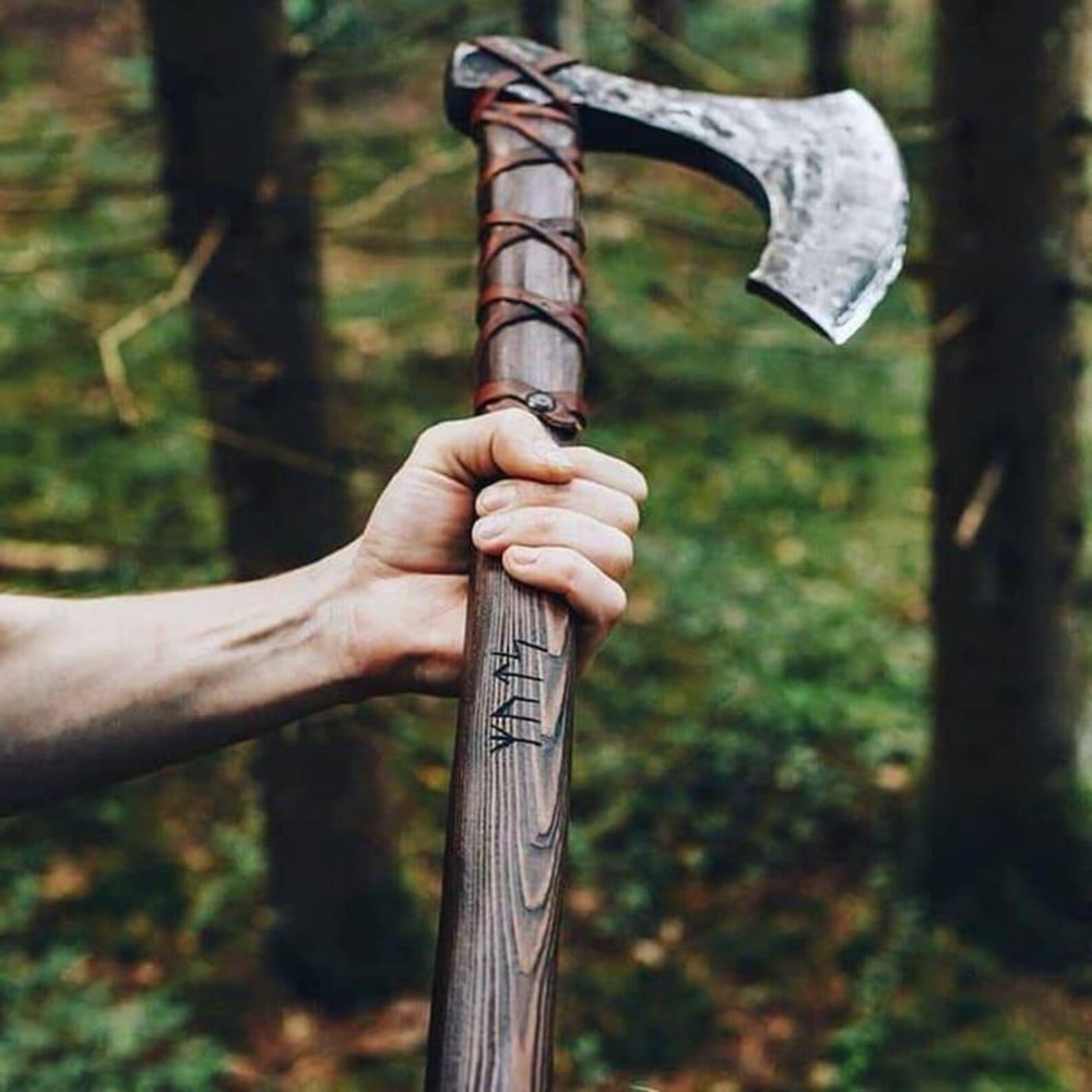Rugged Viking Battle Axe HandForged Bearded Axe With Long Handle 2
