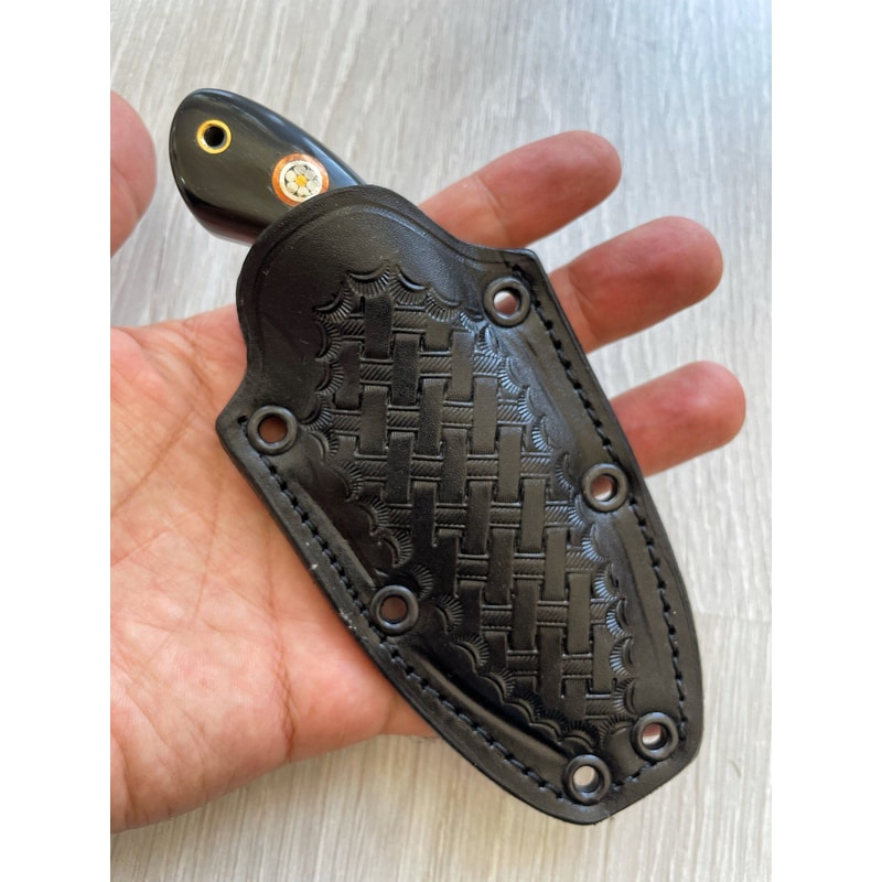 Premium Full Tang Damascus Steel EDC Knife With Genuine Cow Horn Grip 1