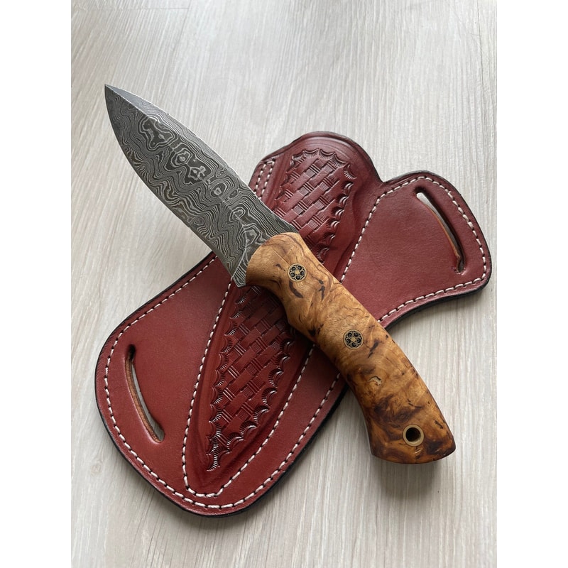 Blacksmith Forged Damascus Camping Knife With Full Tang Chestnut Wood Grip 6