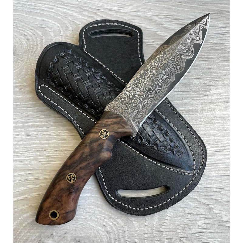 Damascus Hunting EDC Knife With Leather Sheath Walnut Wood Handle 0