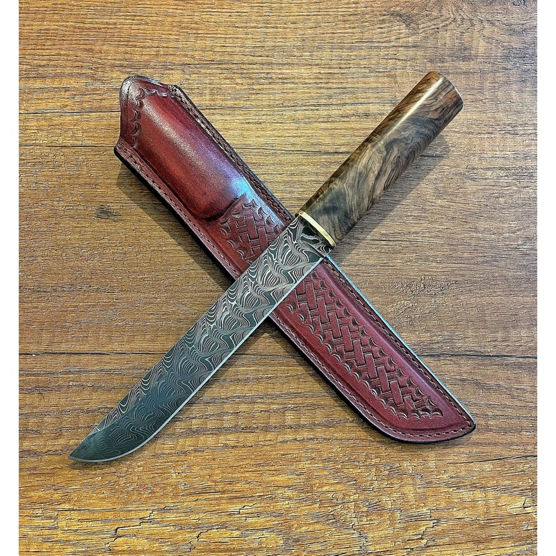 Premium 150 Layer Damascus Steel Outdoor Knife With Walnut Wood Handle 8
