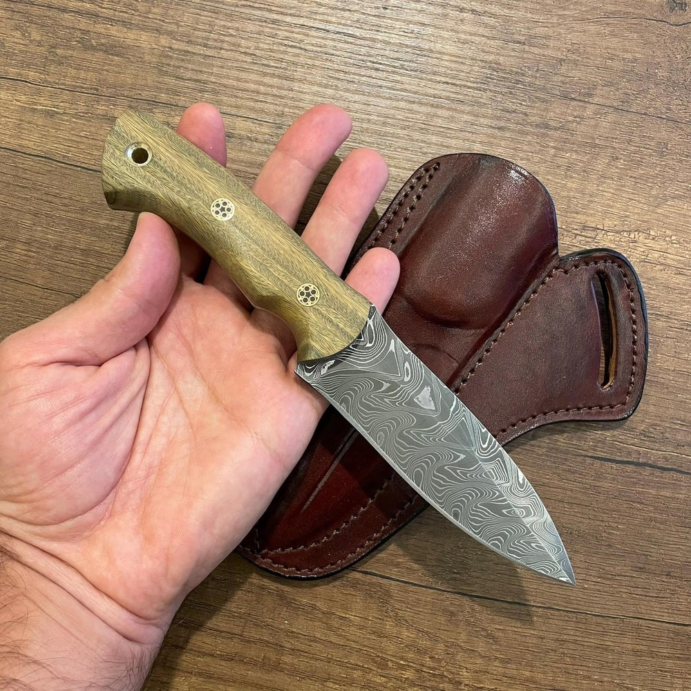 Premium 150 Layer Damascus Steel Camping Knife With Full Tang Green Rosewood Grip 0