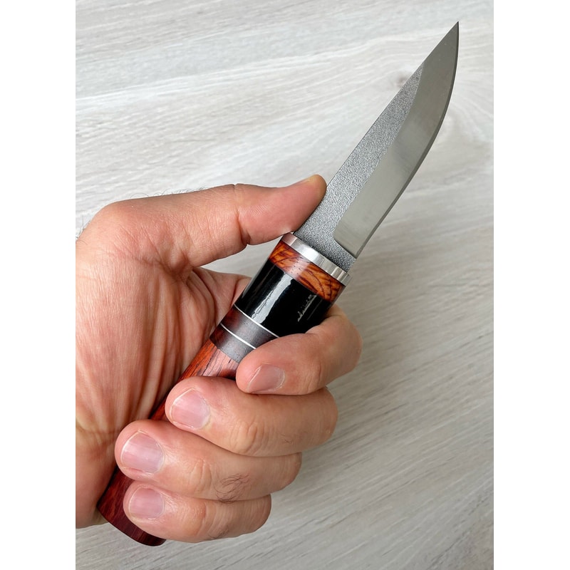 Full Tang Puukko Camping Knife With Padouk Wood Cow Horn Grip 2