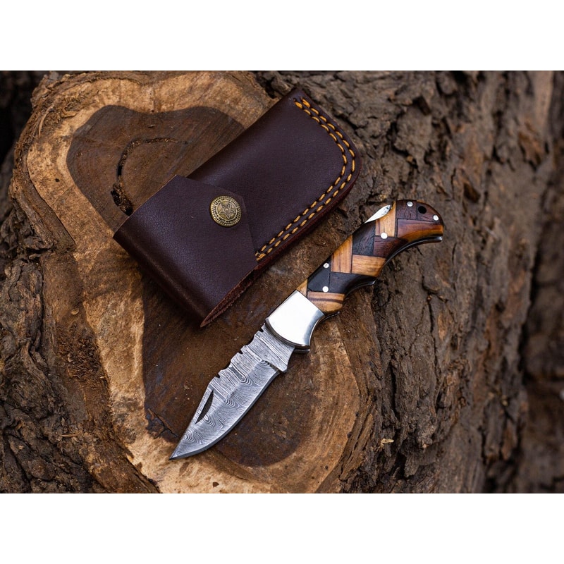 Premium Damascus Steel Pocket Knife Rosewood Handle Back Lock Design 1