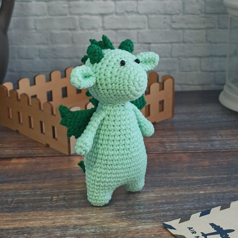 Baby green dragon 1.jpg