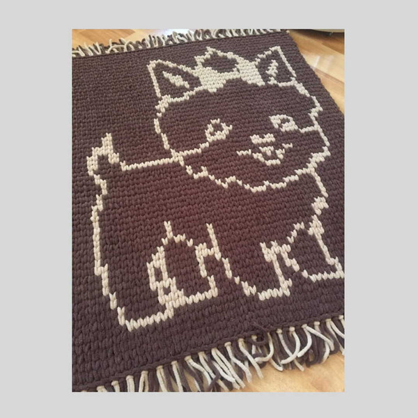 loop-yarn-finger- knitting-puppy-mat-3