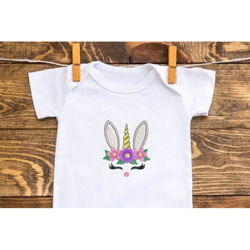 Easter-Bunny-Unicorn-Embroidery-62195694-4-580x387.jpg