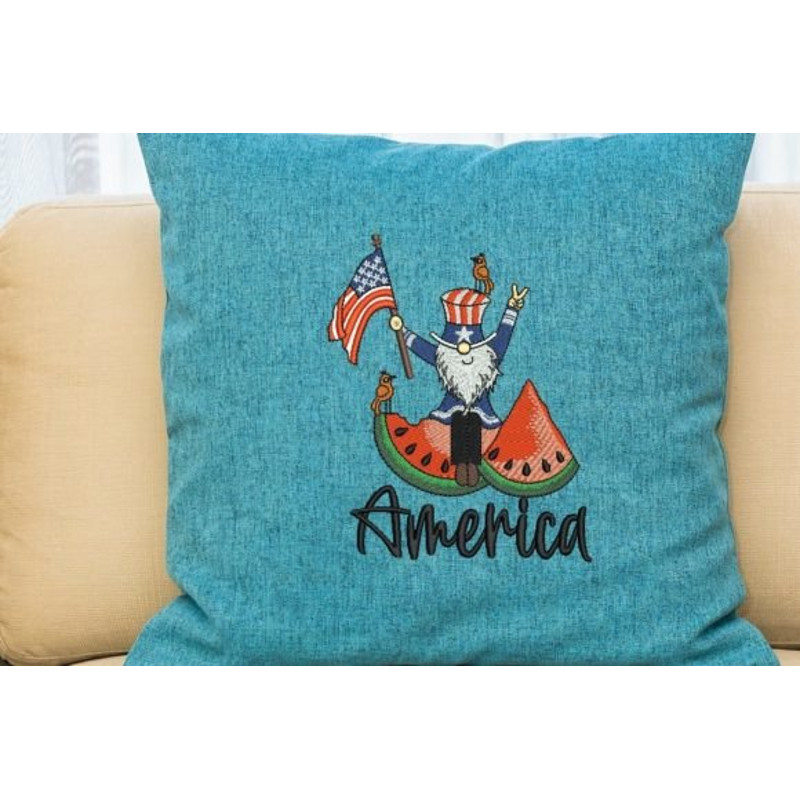 4th-of-July-Gnome-Patriotic-Embroidery-67513611-2-580x387.jpg