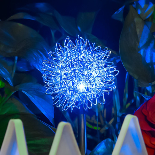 Solar Powered Dandelion Garden Lights - 4.jpg