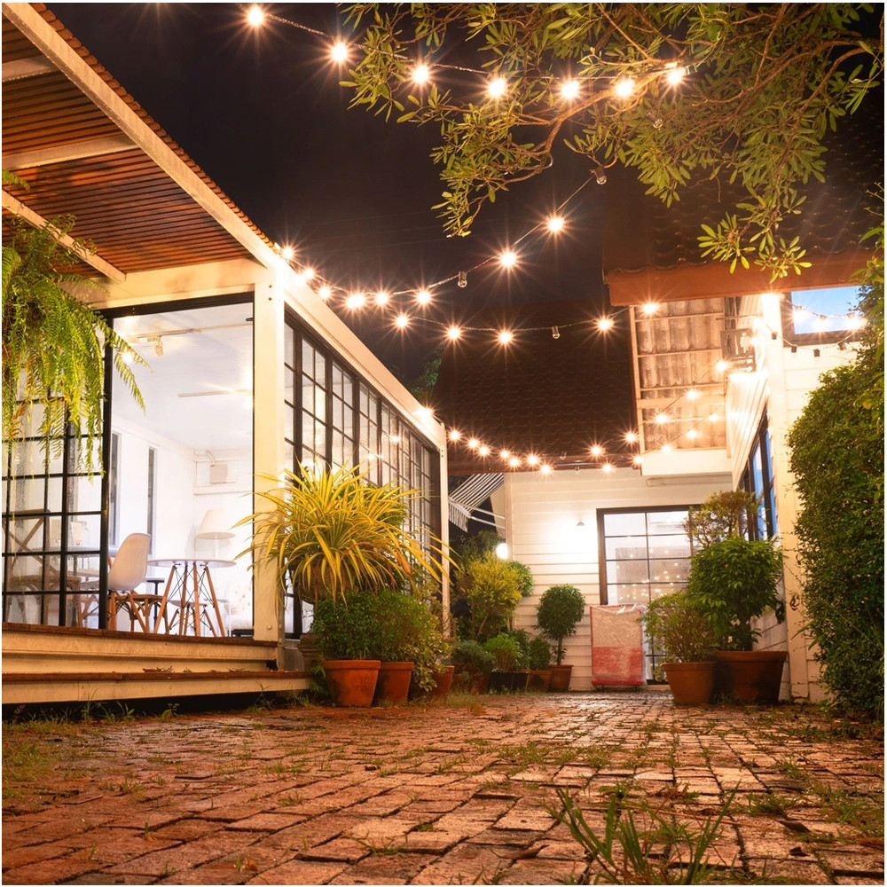 Italian Cafe Solar Powered Vintage Edison Bulbs - 3.jpg