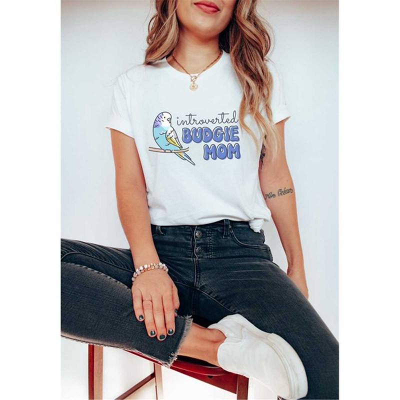 Budgie shirt, Parakeet tshirt, Introverted budgie mom shirt, Budgie mom gift, Gift for Parakeet mom, Unisex T-Shirts