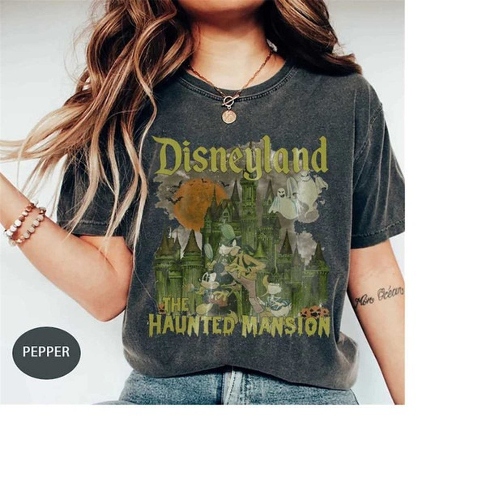 Vintage Disneyland Halloween Shirt, Haunted Mansion Shirt, The Haunted Mansion Shirt, Unisex T-Shirt