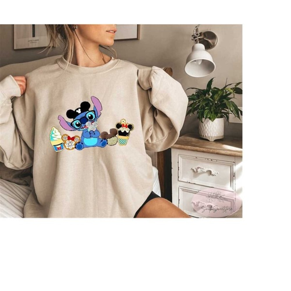 Stitch Snacks SweatShirts, Stitch SweatShirts, Lilo And Stitch SweatShirts, Unisex Sweatshirt, Hoodie