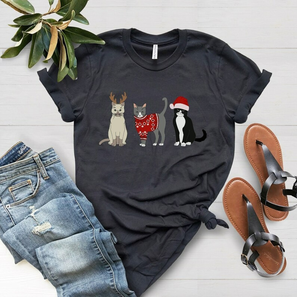 Christmas Shirt, Christmas Cat Shirt, Meowy Christmas Shirt, Cat Lover Gift, Unisex T-Shirt