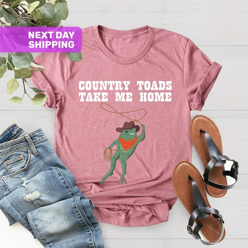 Cowboy Frog Tshirt, Toad Shirt, Cottagecore Froggy Tee, Animal Lover Shirt, Unisex T-Shirt