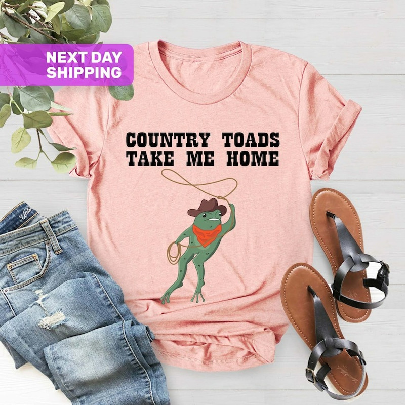 Cowboy Frog Tshirt, Toad Shirt, Cottagecore Froggy Tee, Animal Lover Shirt, Unisex T-Shirt