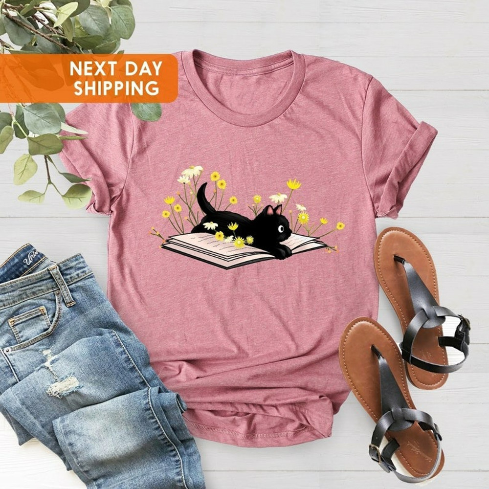 Cute Book Cat Shirt, Cat Shirt, Cute Reading Shirt, Books Shirt, Unisex T-Shirt