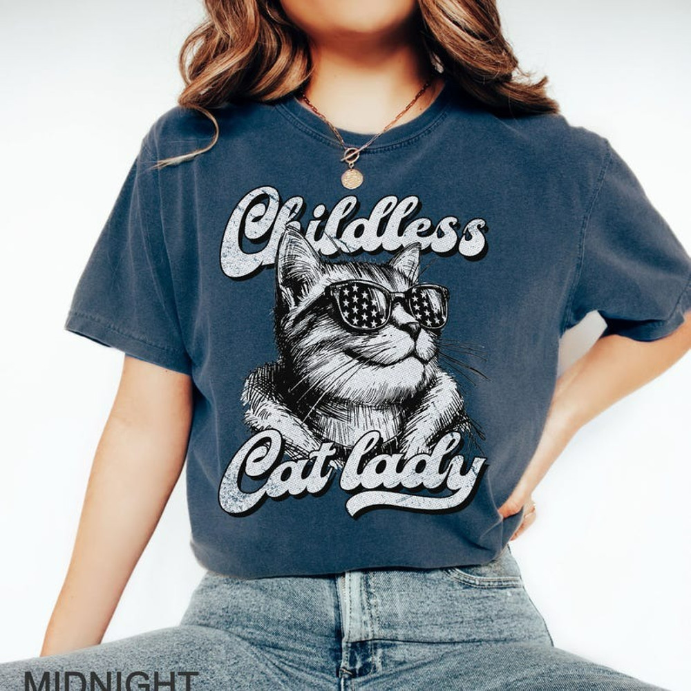 Childless cat lady T-shirt, Kamala Harris t-shirt, Female President Shirt, Unisex T-Shirt