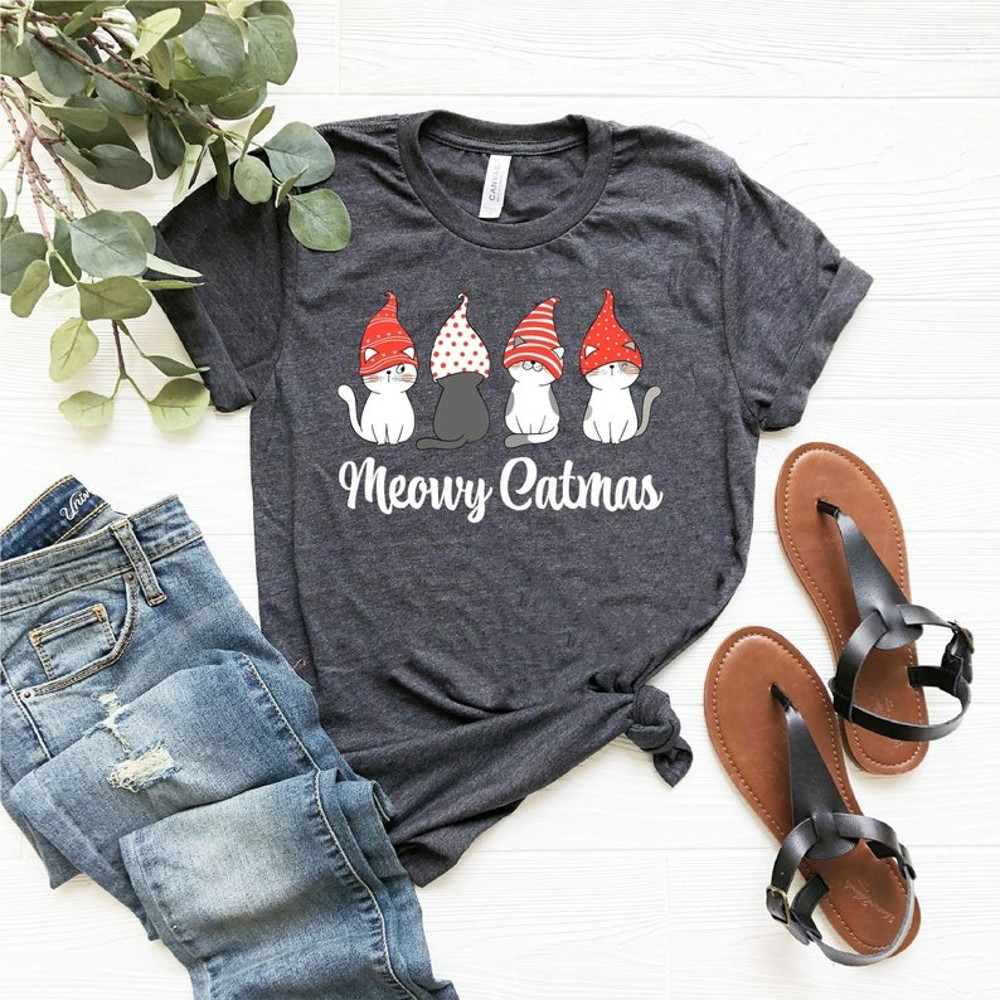 Meowy Catmas Christmas Shirt, Funny Cats Shirt, Cat Mom Tee,Kitty Gift Shirt, Unisex T-Shirt