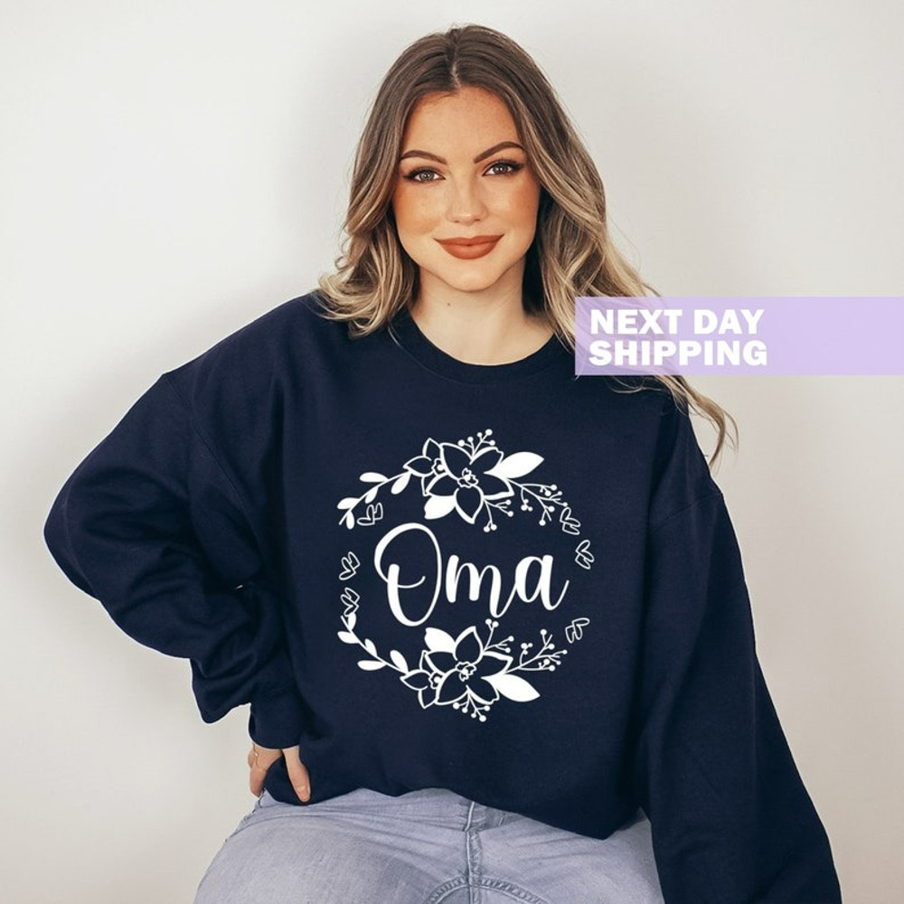 Floral Oma Crewneck, Birthday Gift for Grandma, Oma Mother's Day Sweatshirt, Unisex Sweatshirt, Hoodie