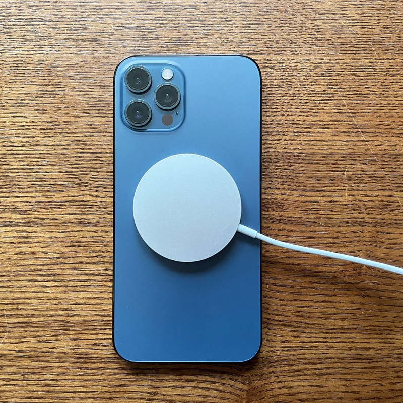 magneticwireless charger3.png