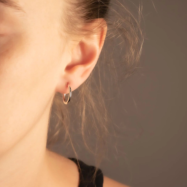 retractableearrings1.png