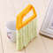 microfibervenetianblindcleaningbrush6.png