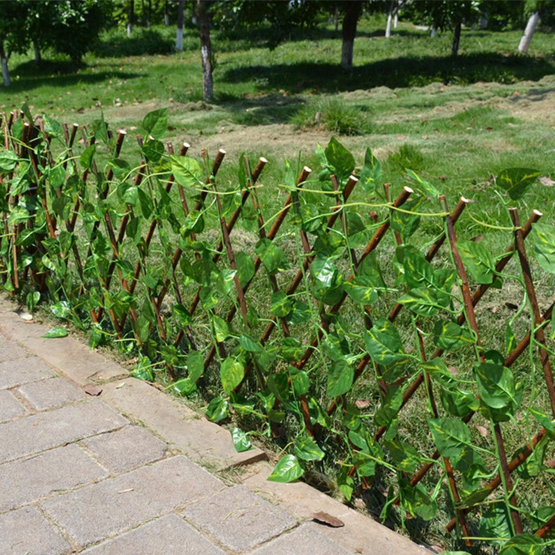retractablegardenfence2.png