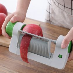 2-in-1 veggie and fruit slicer