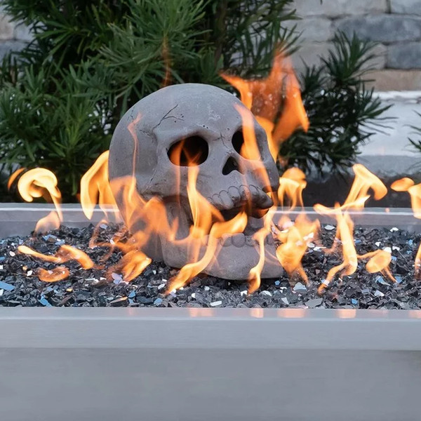 terrifyinghumanskullfirepit3.png