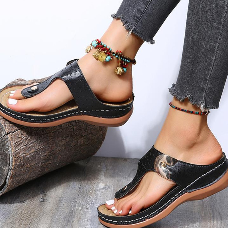 Comfortable Wedge Flip Flops