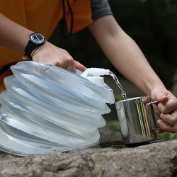 survival easy expandable folding water storage bucket