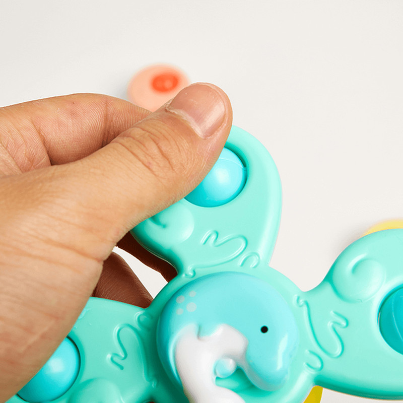 Rotating Suction Cup Baby Bath Toy 1