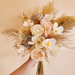 boho blush bridal bouquet