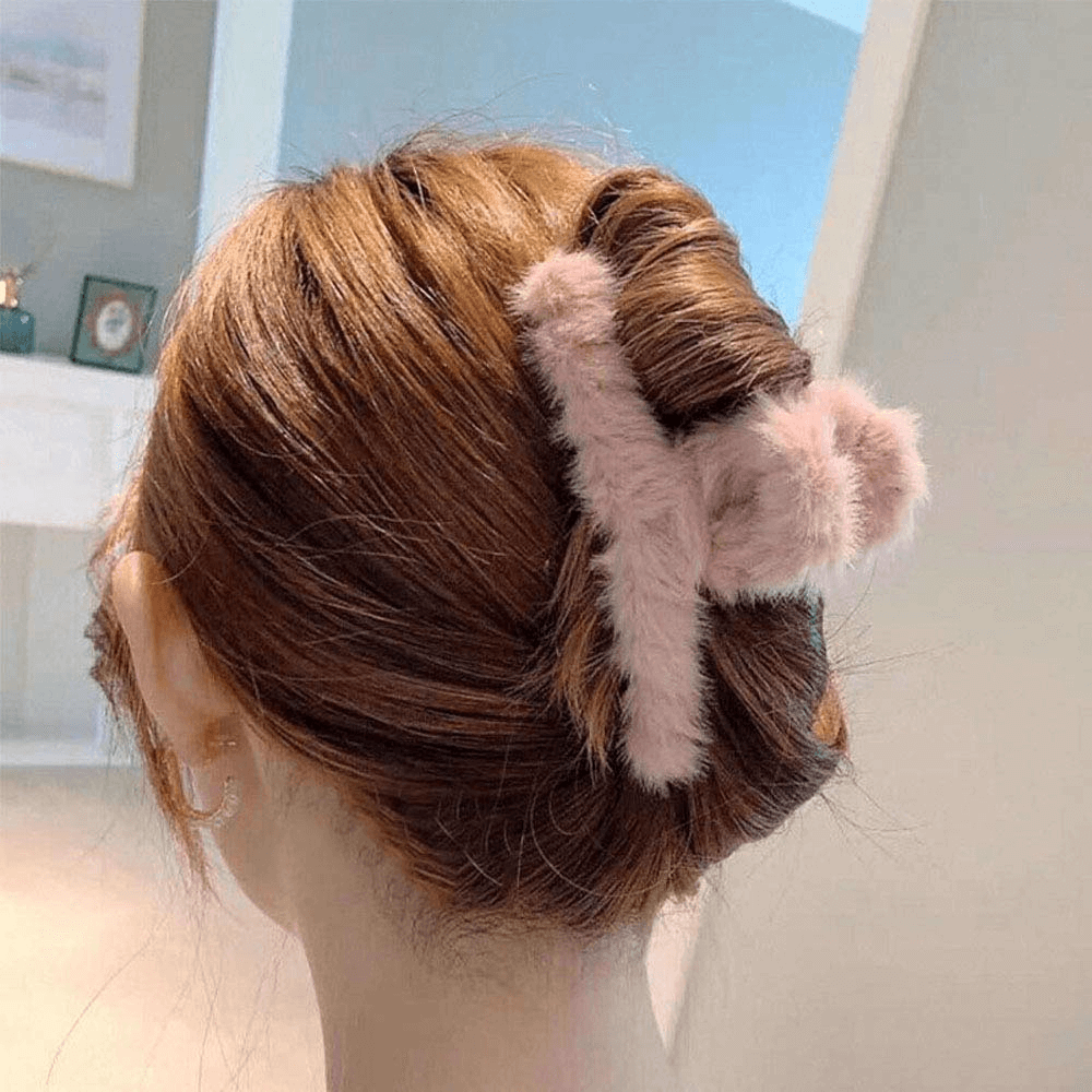 elegantfauxfurplushhairclawpink.png