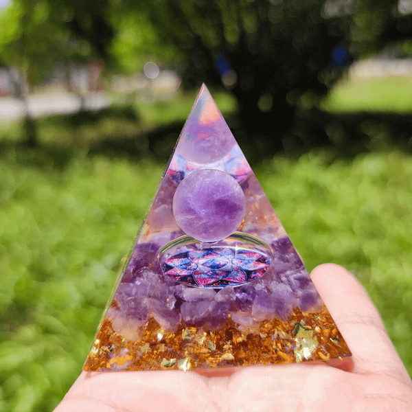 engravedorgonepyramidcrystalenergygeneratoramethystsphere.png