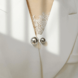 fashion pearl brooch