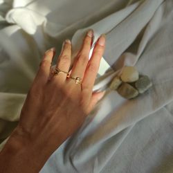 18 kt gold plated bird charm ring