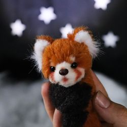 Miniature red Panda Mini
