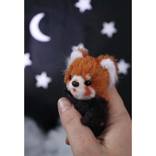 Miniature red Panda Mini | Inspire Uplift